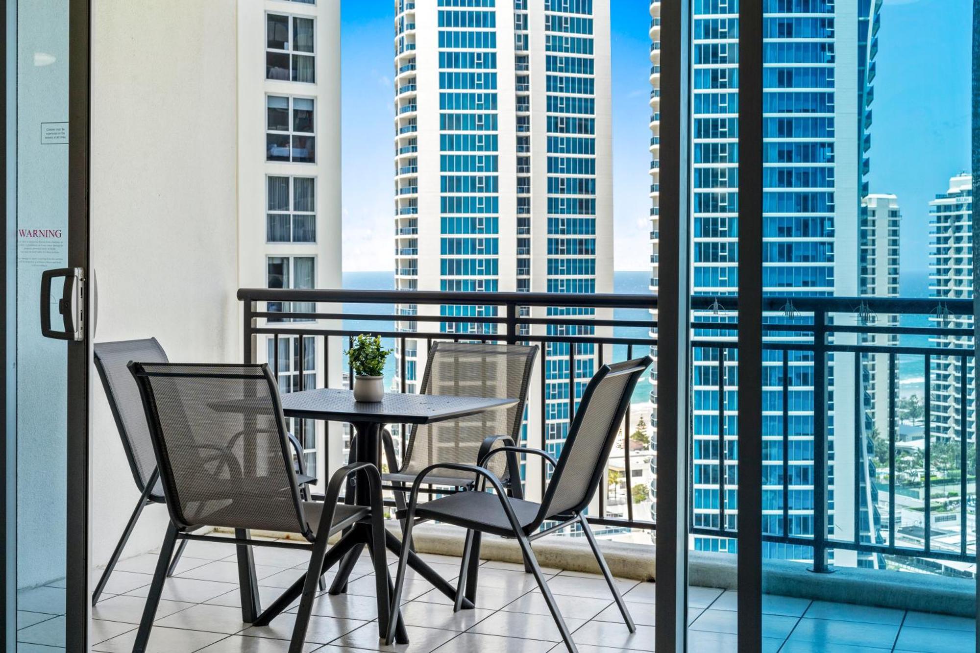 Chevron Renaissance - Self Contained & Privately Managed Apartments Χρυσή Ακτή Εξωτερικό φωτογραφία